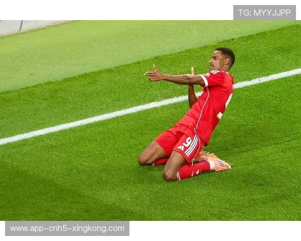 英超利物浦前场断球转化为进球,全场高燃